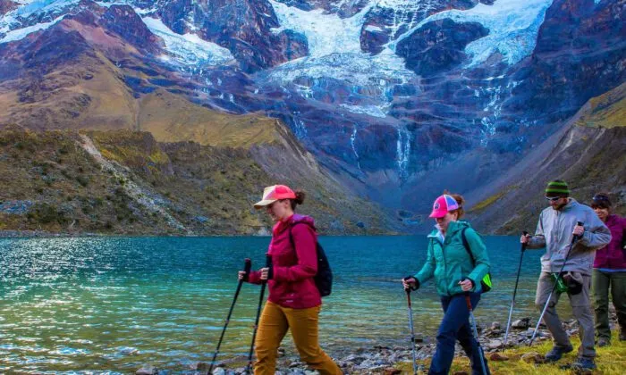 14-1 High-altitude tour to Humantay Lagoon via the Salkantay Trail