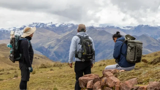 Huchuy Qosqo Road Stop