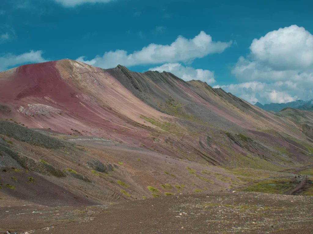 Rainbow Mountain: A Dynamic Landscape Through the Seasons