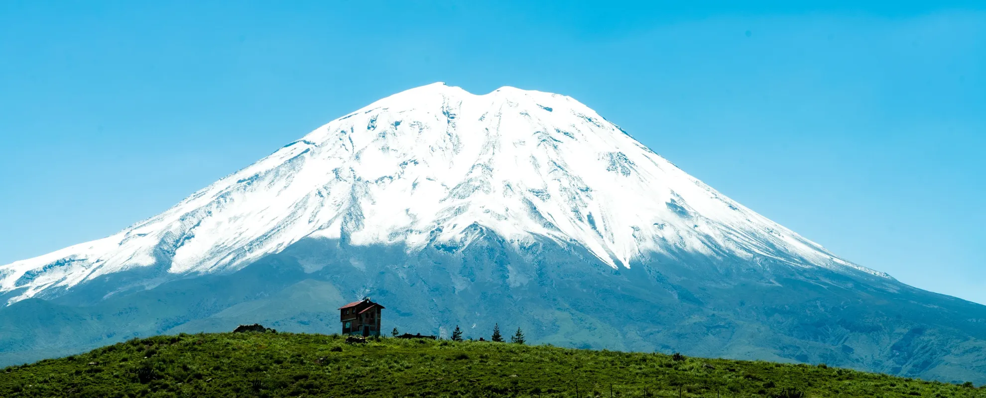 Elegant excursion to the misty mountains of Arequipa