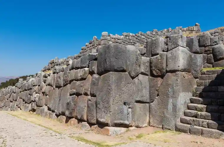 Sacsayhuaman – Megalithic Inca Fortress Sacsayhuaman – Megalithic Inca Fortress