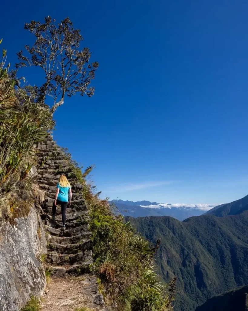 machu picchu hike -- Peru Private Tours