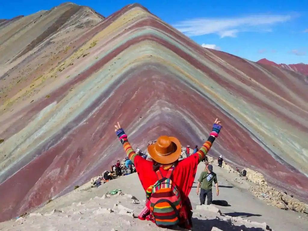 Mountain day trip. Day trip to the mountains. Hike to Rainbow Mountain from Cusco.